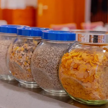 Отель Christliche Gaestehaeuser Weinstrasse *