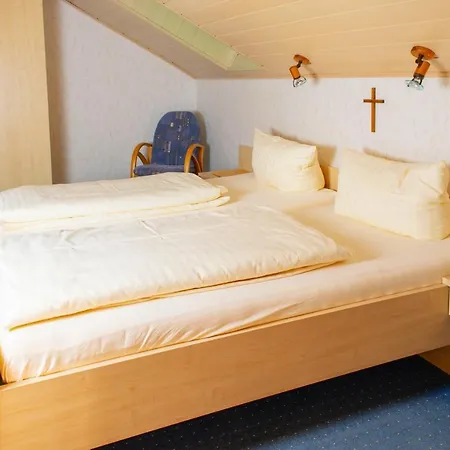 Christliche Gaestehaeuser Weinstrasse