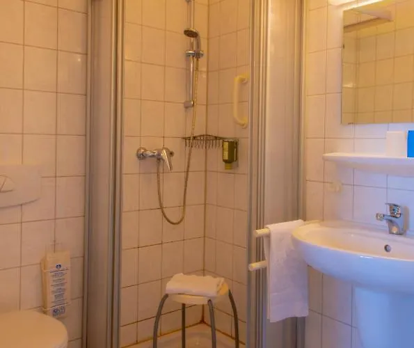 Christliche Gaestehaeuser Weinstrasse