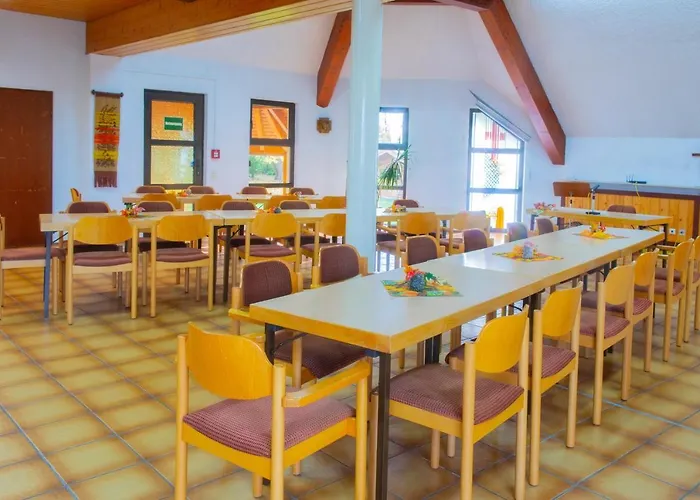 Christliche Gaestehaeuser Weinstrasse * Neustadt an der Weinstraße