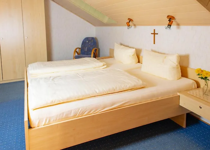 Christliche Gaestehaeuser Weinstrasse